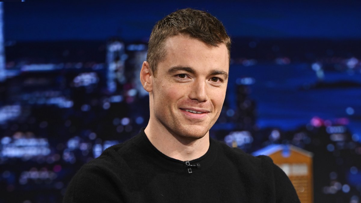 Gabriel Basso talks about doing his own stunts and the importance of audience immersion. #FallonTonight #TheNightAgent