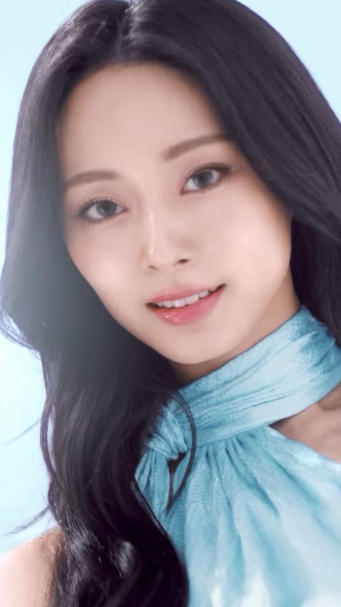 TZUYU FOR POND'S SKIN INSTITUTE