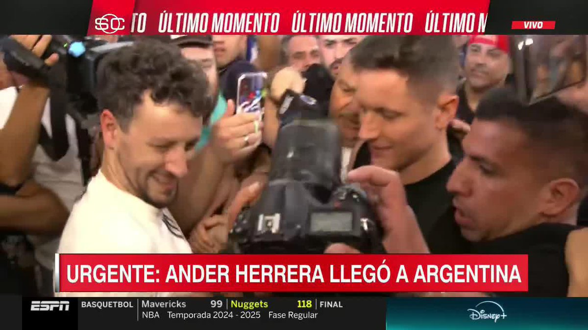 🗣️ANDER HERRERA en su llegada a la ARGENTINA: "#Boca es un club GIGANTE, ESPECIAL, con una HISTORIA ÚNICA y con PASIÓN ÚNICA. Desde hace muchos años mi padre trabajó aquí mucho tiempo, me habló mucho de #Boca y mantengo esa pasión desde niño".