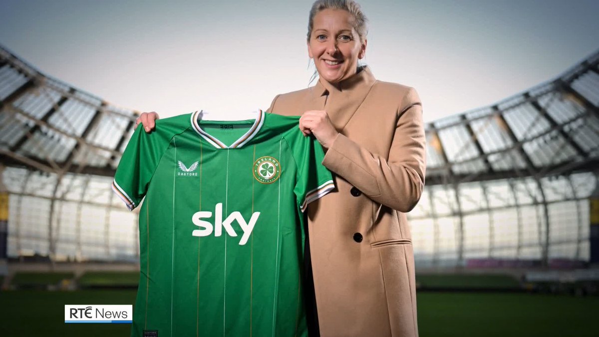 Reaction to Carla Ward's appointment as Ireland Football ⚽️🇮🇪 women's manager Méabh De Búrca #COYGIG #soccer #rtesport
