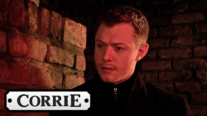Sneaky Cassie!! 😱 #Corrie