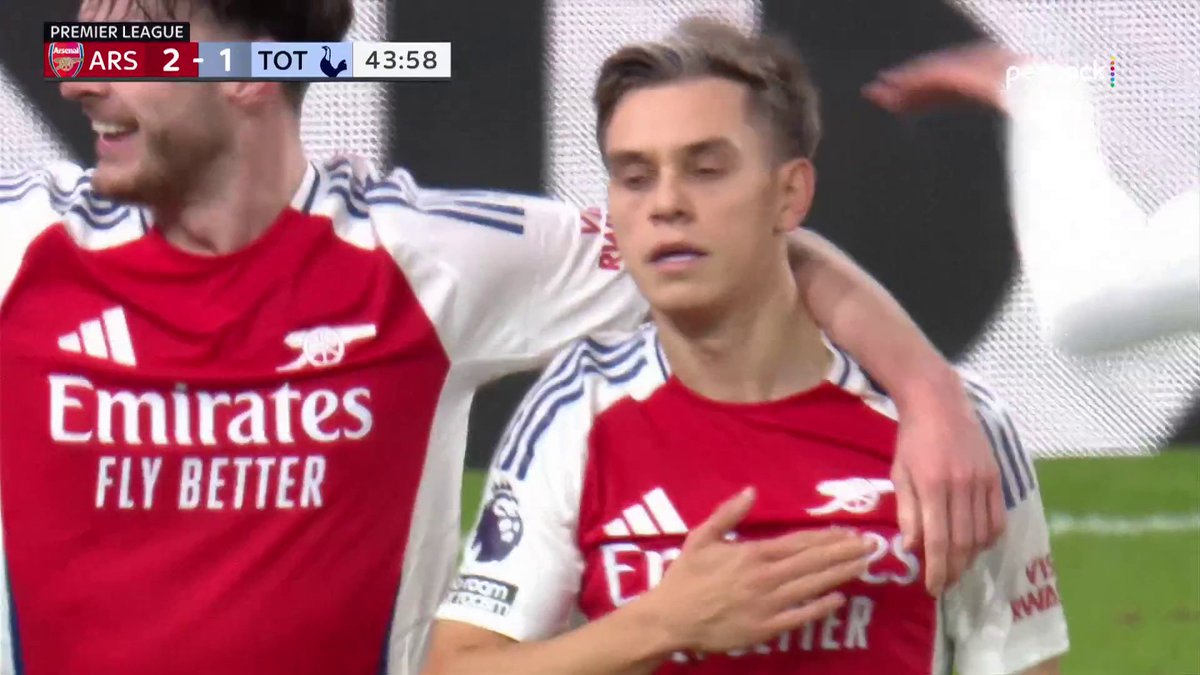 TROSSARD SCORES A SECOND GOAL IN THE BLINK OF AN EYE. ARSENAL SURGE INTO THE LEAD IN THE DERBY. 📺 Peacock | #ARSTOT
