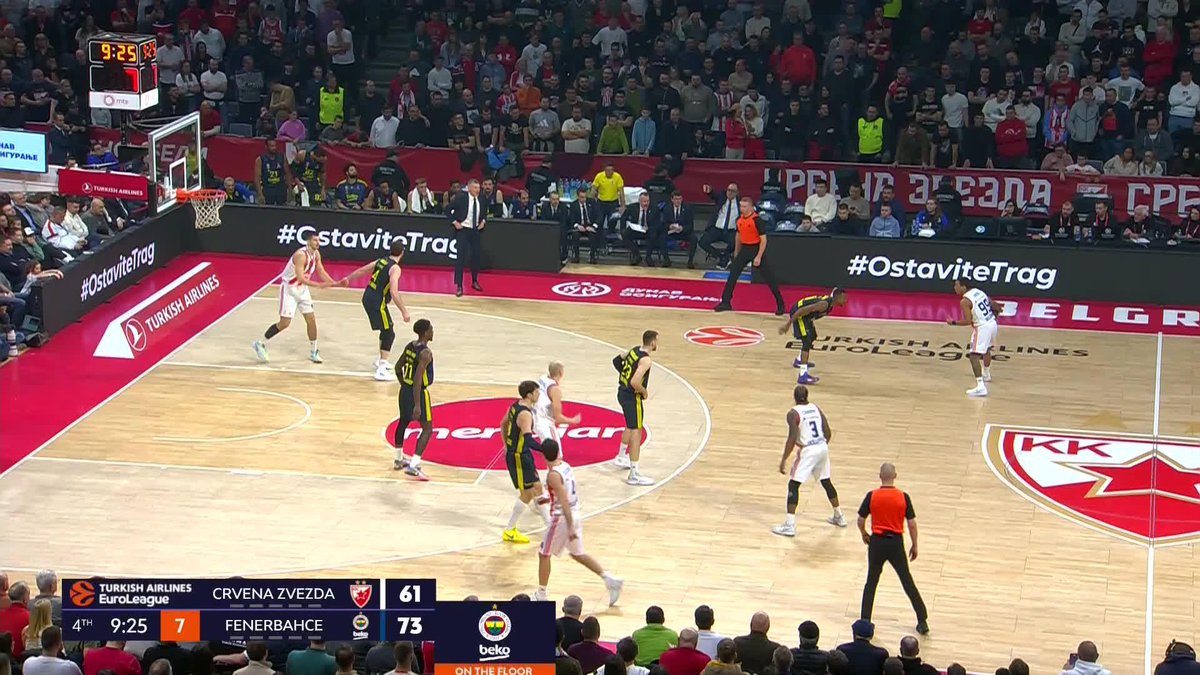 Errick McCollum'u Efes maçında yaptığı bloklar ile paylaşmıştık şimdiden bizde de hesabı açmış..
