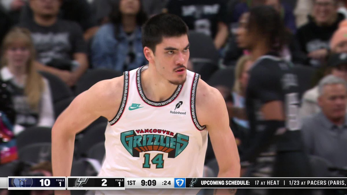 ZACH EDEY JUST DUNKED ON WEMBY 😵 (via NBA TV)