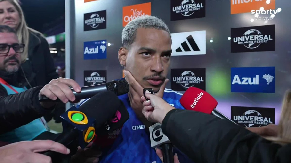⚠️ Matheus Pereira, do Cruzeiro, deixa futuro em aberto: "Fala-se sobre interesse de outros clubes. De fato, é verdade, não vou negar isso. Não sei o que vai acontecer amanhã, daqui a uma semana, mas estou feliz de estar aqui hoje." 🎥 ge | sportv