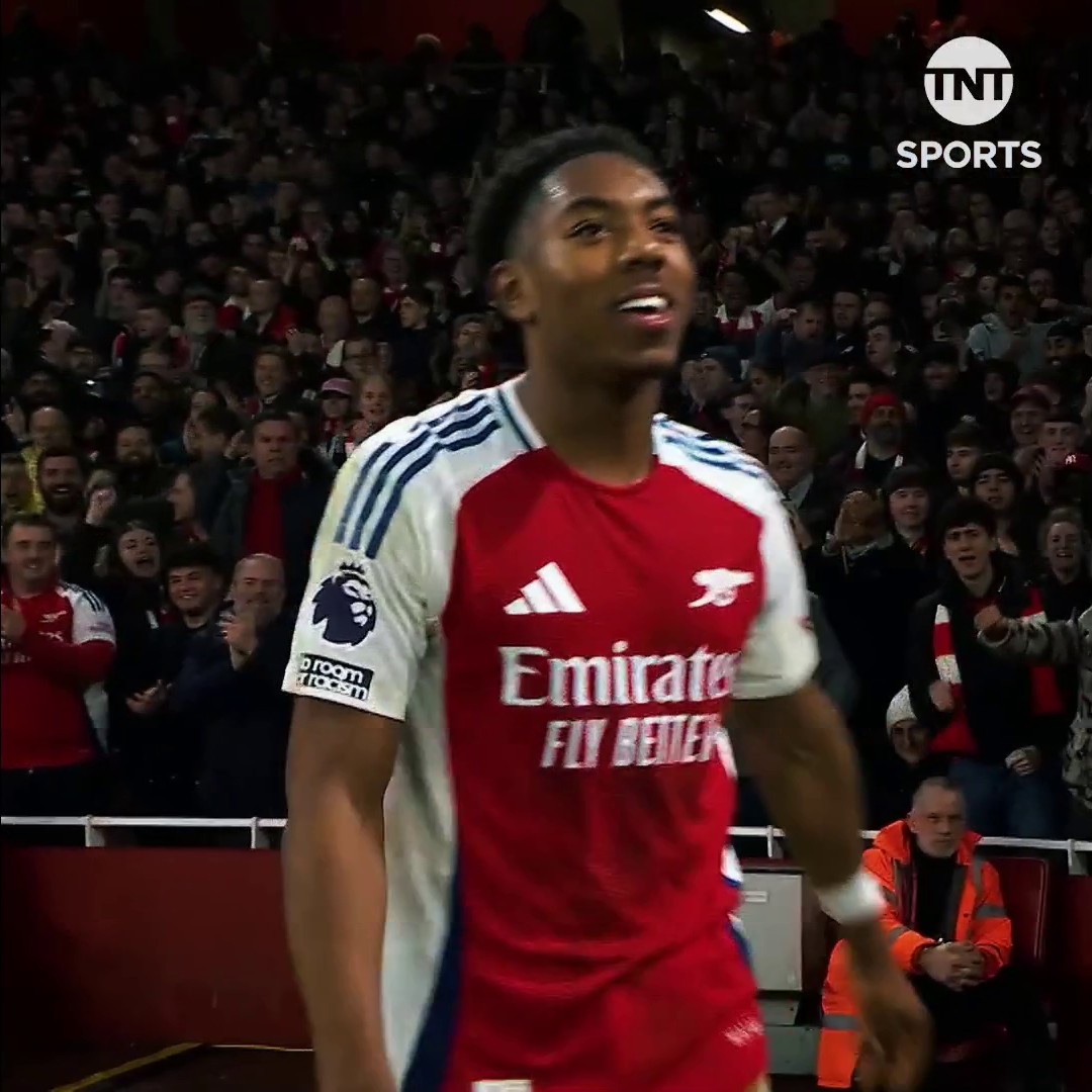A reminder that Myles Lewis-Skelly only just turned 18 and he's putting in performances like this in his first North London Derby 👏