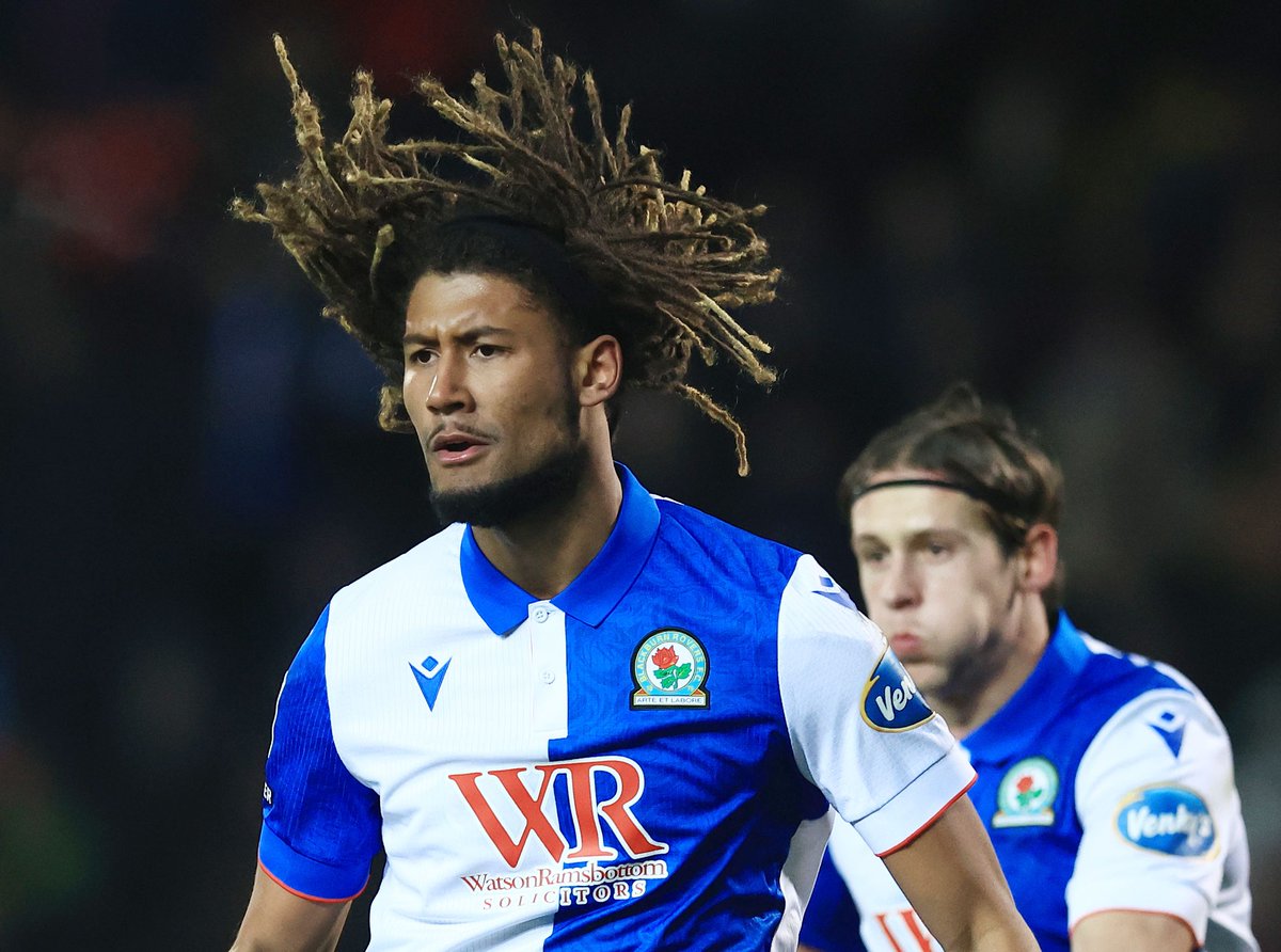 ๐ฃ "๐ฟ๐๐ค๐ฃ! ๐ฟ๐๐ค๐ฃ! ๐ฟ๐๐ค๐ฃ!" ๐ฅ It didn't take long for Dion Sanderson to become a crowd favourite! What a cameo ๐
#ROVvPOR | #Rovers ๐ตโช๏ธ