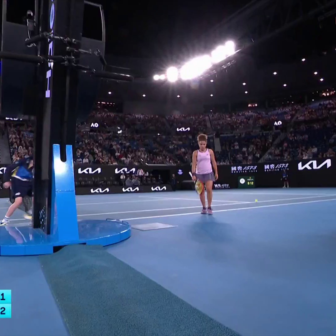 Danielle Collins did NOT hold back after the crowd made their feelings heard following her victory over Destanee Aiava 🤫 #AusOpen