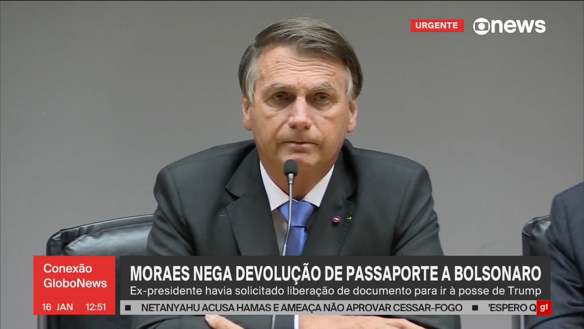 Alexandre de Moraes nega devolução de passaporte a Bolsonaro. A apuração é do repórter Márcio Falcão, da TV Globo 📺. O ex-presidente havia solicitado liberação de documento para ir à posse de Trump. ➡ Assista ao #ConexãoGloboNews: #GloboNews