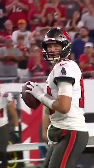 This drive gave Tom Brady the record for most career game-winning drives in NFL history. And he did it in 44 seconds with no timeouts!
