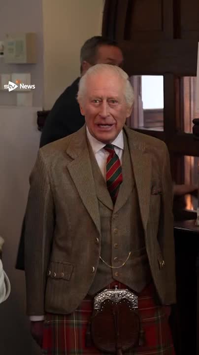 King Charles visits community food bank in Alloa.