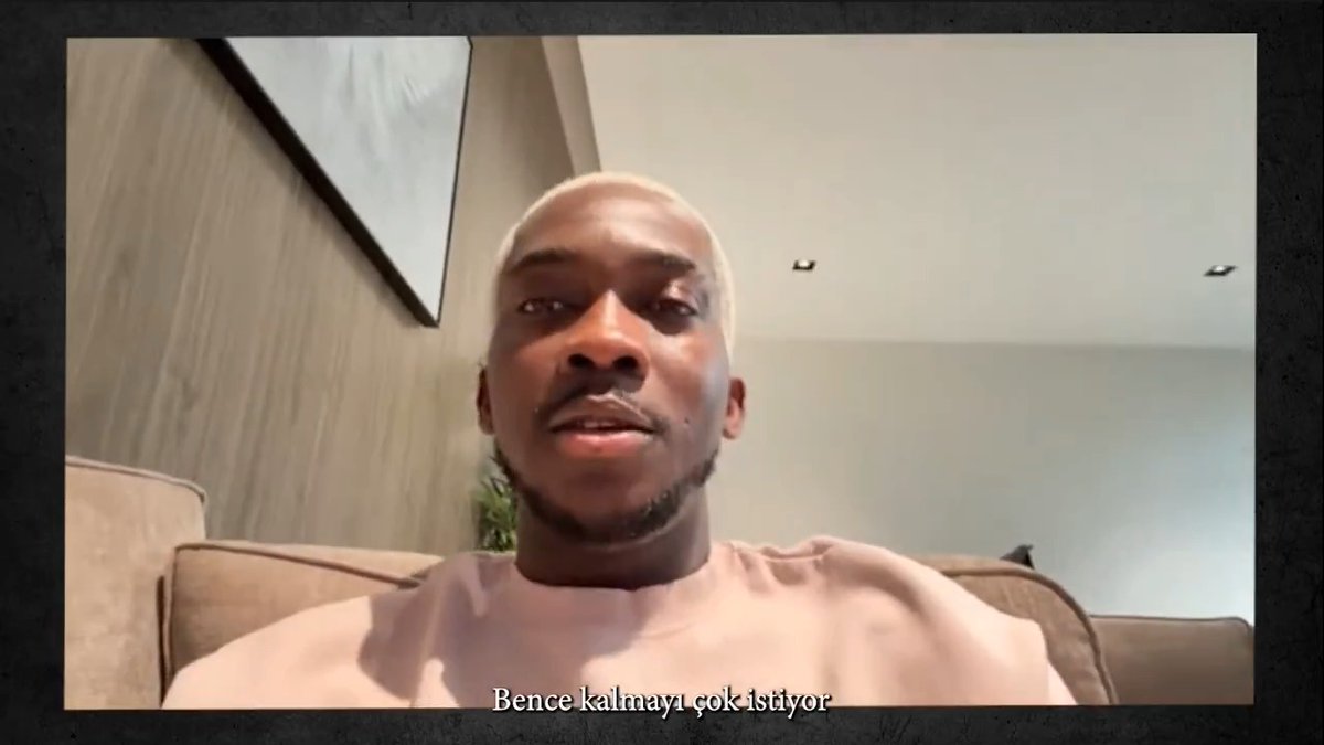 Onyekuru: "Birkaç hafta önce Osimhen ile beraberdik Nijerya'da. Ondan önce de İstanbul'da. Bence Osimhen Galatasaray'da kalmayı çok istiyor." (@p4otopark)