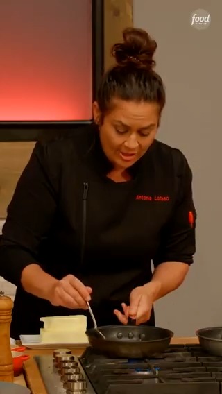 .@ChefAntonia is sharing three easy ways to make eggs ๐ฅ๐ณ Catch Antonia on #WorstCooks, Sundays @ 8|7c!