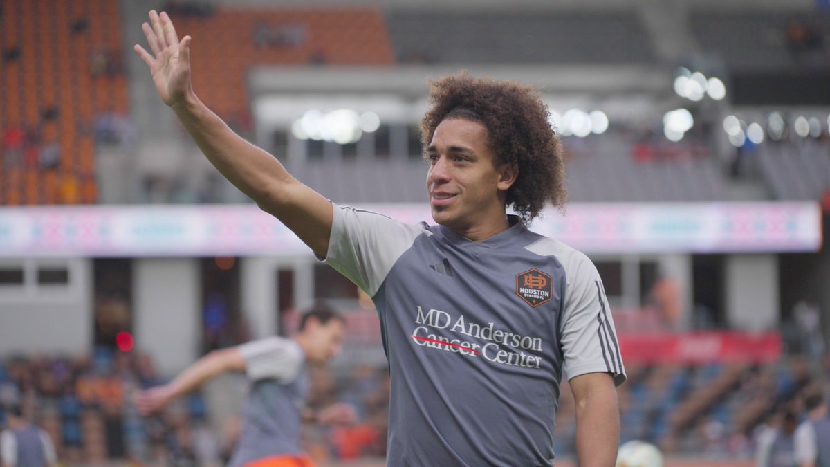Left his mark in orange. Thank you for everything, Coco 🙏