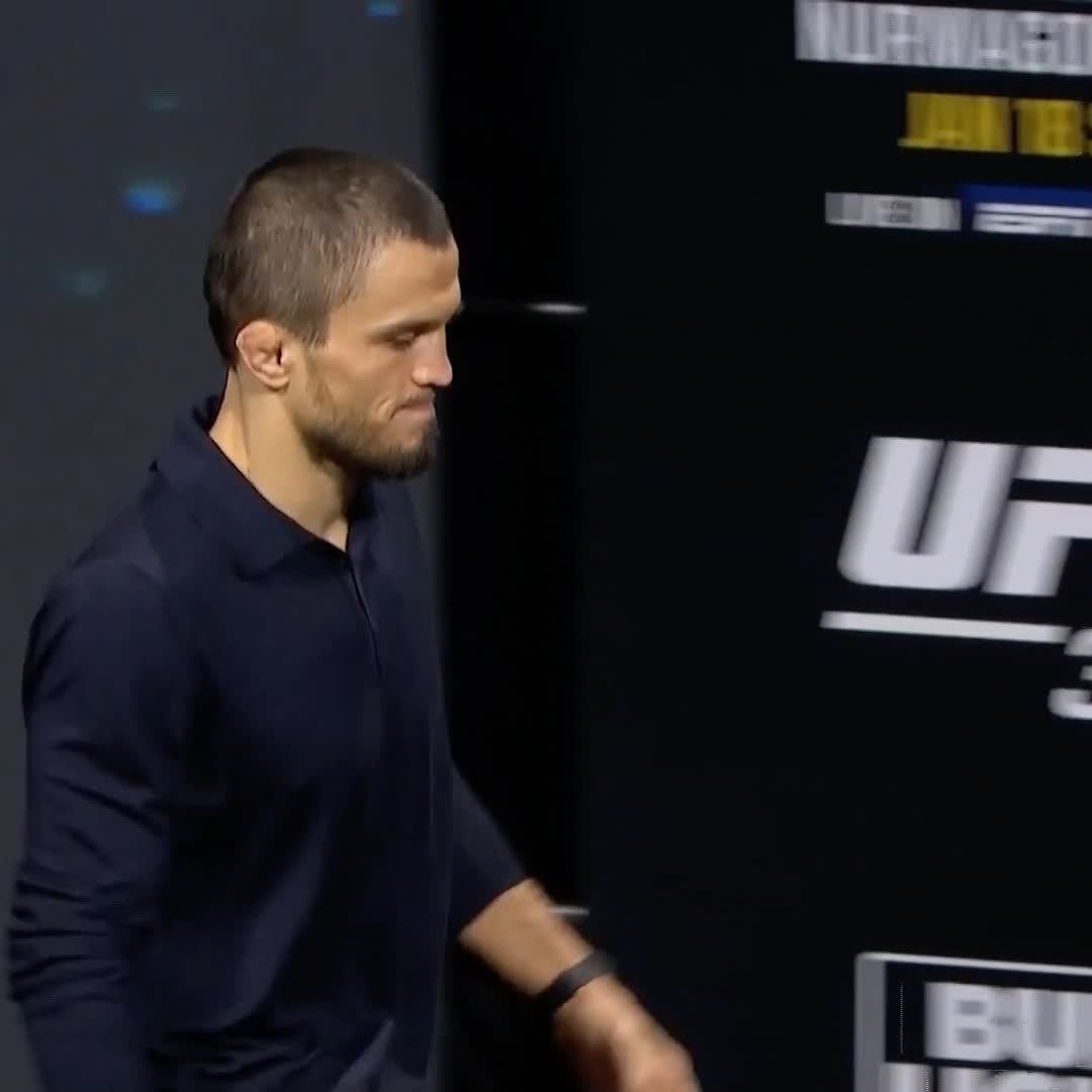 Por el 🏆 de los pesos gallo a 5 rounds o menos #UFC311 Umar Nurmagomedov 🇷🇺 vs 🇬🇪 Merab “The Machine” Dvalishvili