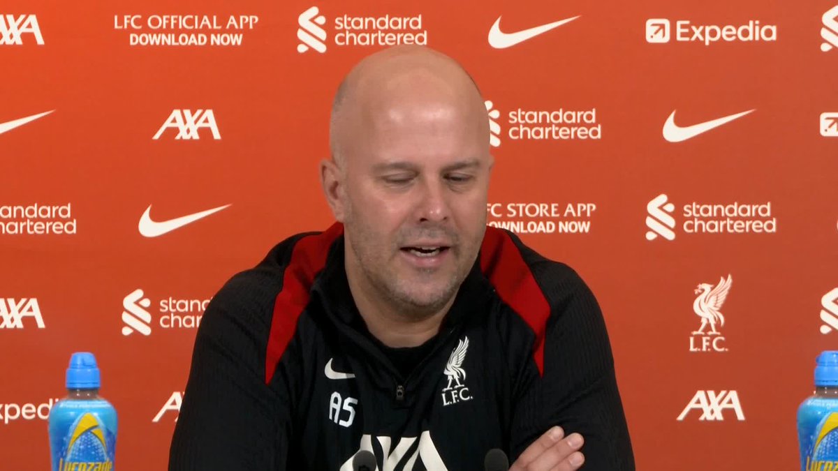"I only look at the opponent we have to face" 👀 Arne Slot on whether Liverpool's earlier kick-off can put pressure on Arsenal this weekend 🏆
