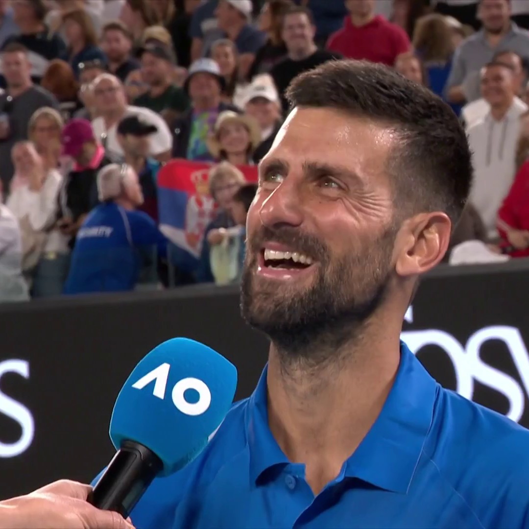 "Sorry mate, I have a wife.. We can have a drink though!" 😉 Never change, Novak Djokovic 😂 #AusOpen
