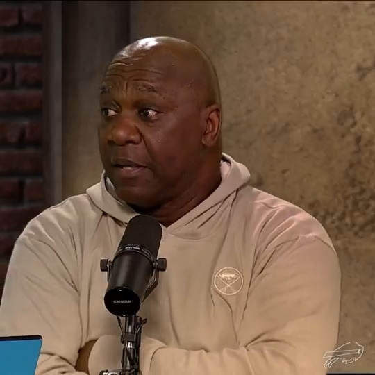 MAX VOLUME!! Thurman Thomas has a challenge for Bills Mafia on Sunday night: