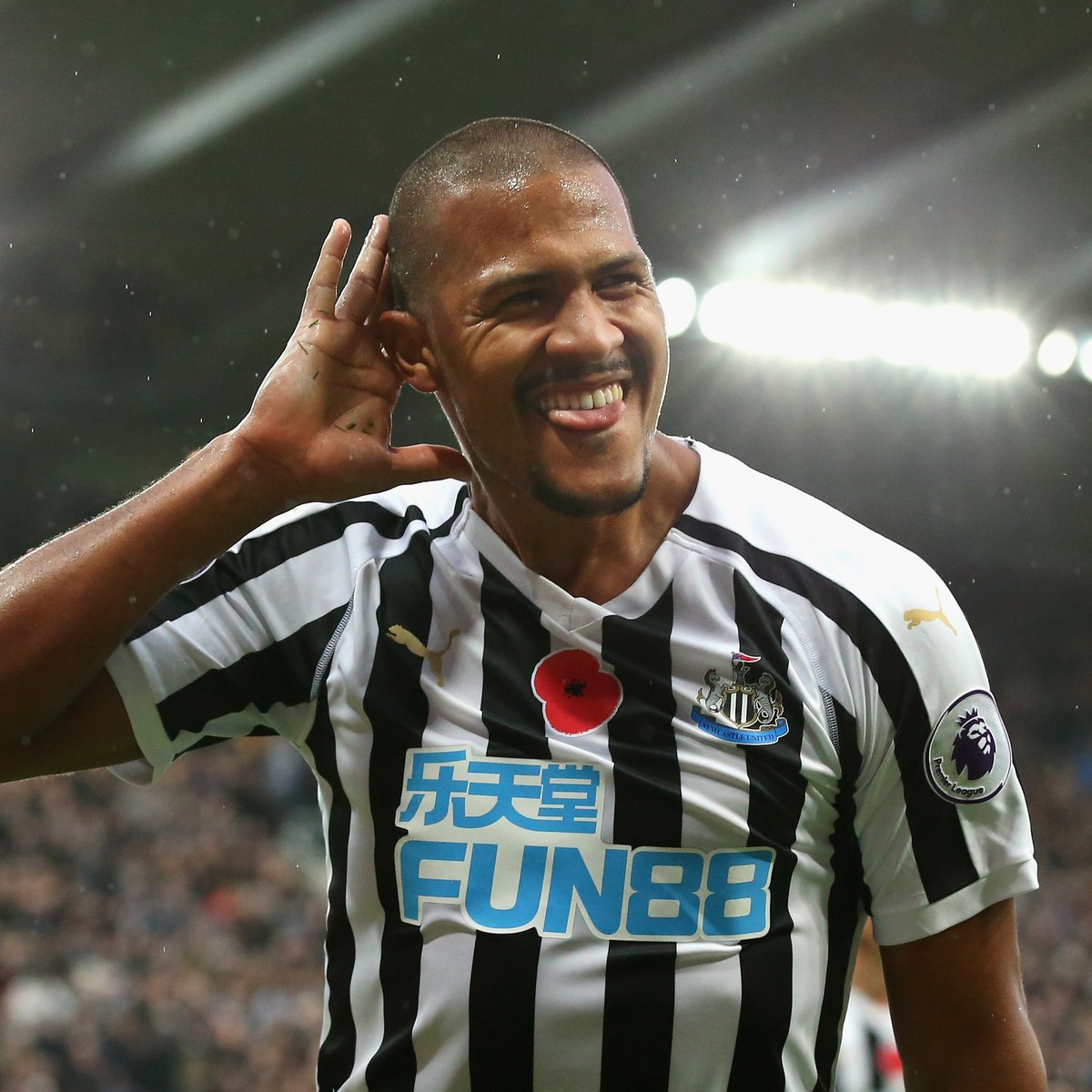 A flying header from Salomón Rondón! 🇻🇪 🔙 #NEWBOU