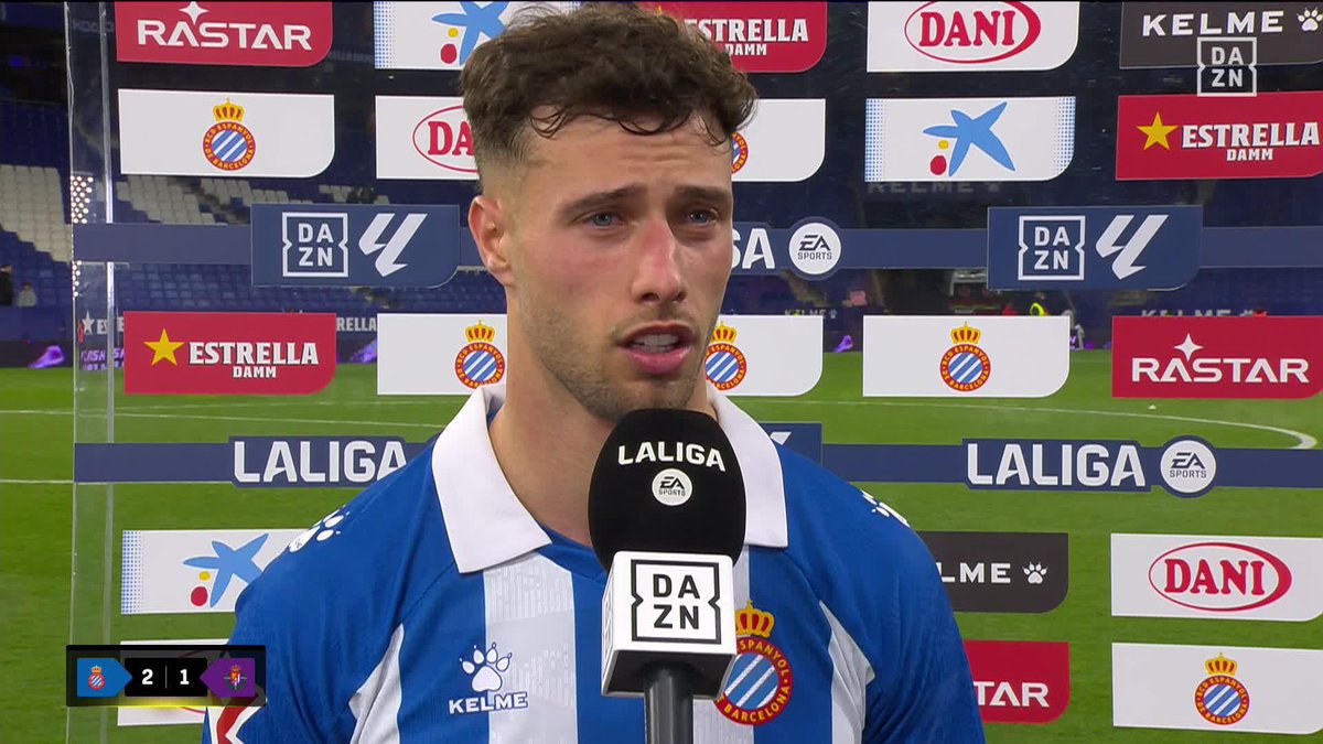 🗣️ "Lo que ha salido no es verdad. Soy del Espanyol, estoy en mi casa y estoy contento aquí" Javi Puado, en el micrófono de DAZN de Ainhoa Pérez de Lema, sobre los rumores de una salida del RCD Espanyol a final de temporada #LALIGAenDAZN ⚽️