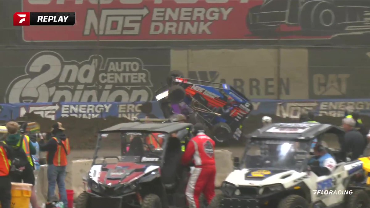 😳 Ricky Stenhouse Jr and Logan Seavey had a moment at the end of their Qualifier friday night at the #ChiliBowl powered by NOS Energy Drink Chili Bowl Nationals