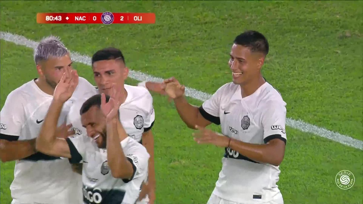 "Olimpia" Porque le rompió bien el orto por 2-0 a Nacional en un amistoso en Montevideo. Es la putita del verano, primero se lo culeó el Cuervo y ahora el Decano, alta putita el Bolso.