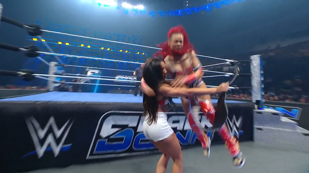 ยกB-Fab ya escuchรณ MรS que suficiente de CHELSEA GREEN! ๐ #SmackDown
