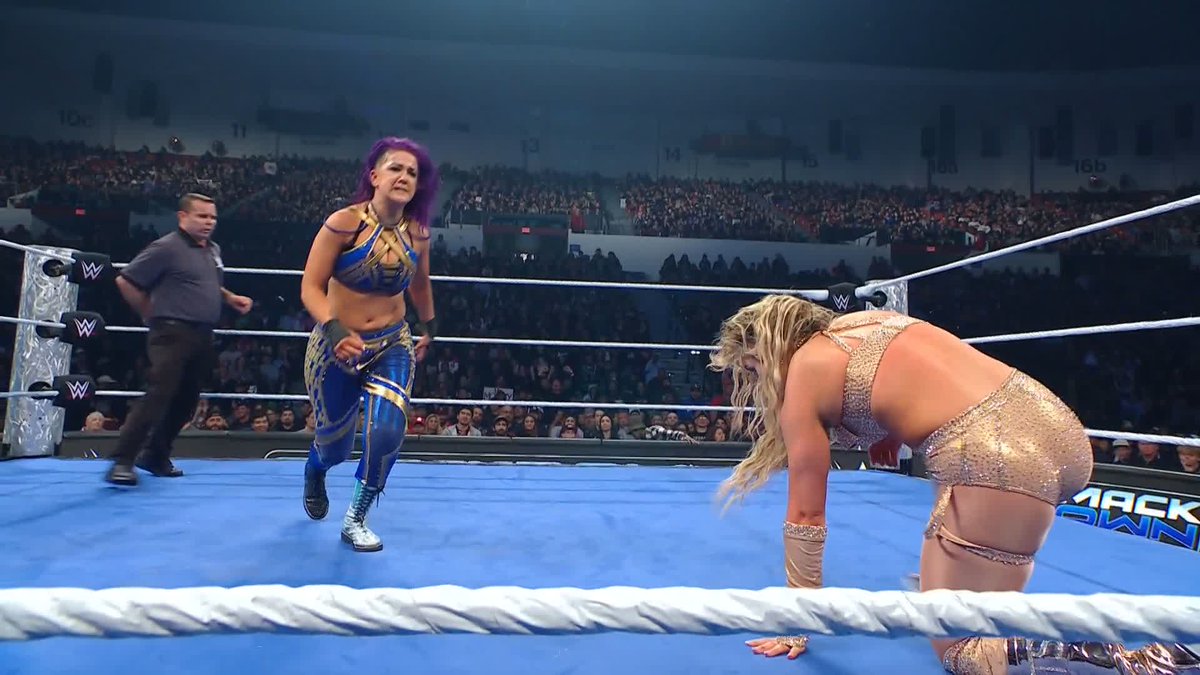 .Bayley is giving it her all! #SmackDown
