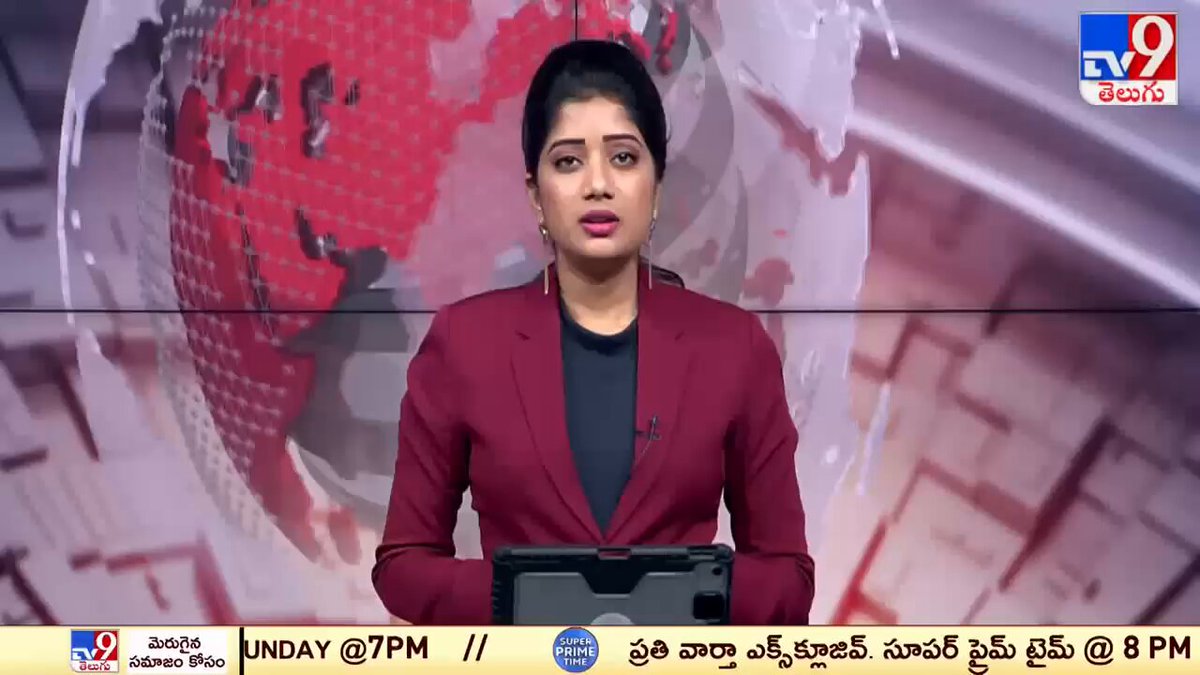 ఆయన పేరు పాడి కౌశిక్ రెడ్డి... చెలరేగితే ఆరడుగుల చిచ్చుబుడ్డి గులాబీ శిబిరంలో నయా న్యూస్ మేకర్ అనిపించుకున్న తర్వాత ఆయన దూకుడుకి బ్రేకులు లేకుండా పోయాయి మీరు అరిస్తే అరుపులే నేను అరుస్తే మెరుపులే ప్రతి సందర్భంలోనూ పటాస్లా పేలుతున్నారు అని TV9 లో న్యూస్