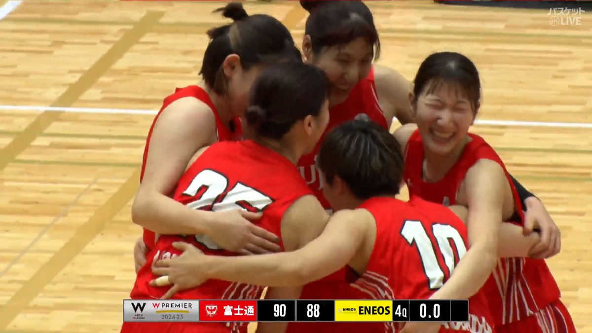 残り3秒 #内尾聡菜 の劇的3Pシュート💯 今季唯一の黒星相手に見事に競り勝つ🙌 #富士通 🆚 #ENEOS #大樹生命 #Wリーグ 第10週｜GAME1 ▶視聴はコチラ #バスケットLIVE ライブ/見逃し配信中📡 #みようよWリーグ W LEAGUE（Wリーグ） 富士通レッドウェーブ