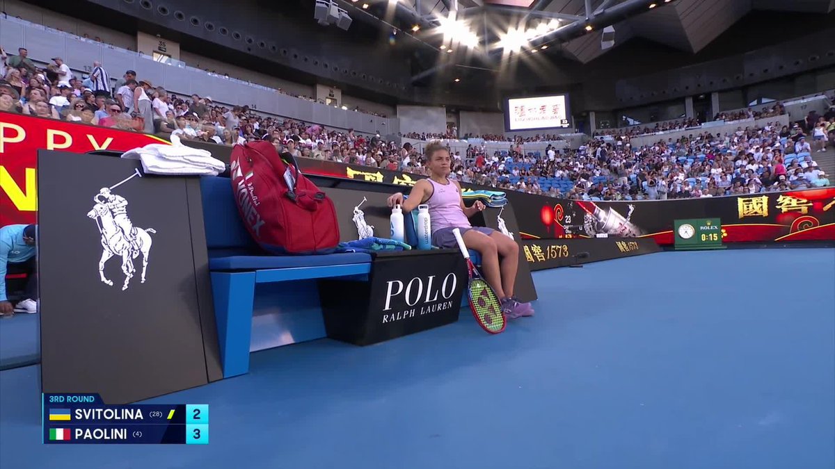 Gael Monfils 🇫🇷 est donc le mec parfait mdrrr, grosse victoire en 4 sets sur le n°4, petite douche, étirement tout ça tout ça, et il va pousser pour Élina dans son box ! J'espère qu'elle pourra faire une grosse saison aussi !