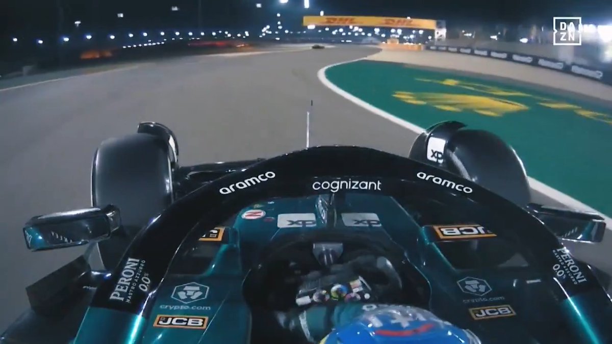 QUÉ PASADA 😍🙌 Antonio Lobato y Pedro de la Rosa desmenuzando el BESTIAL cuerpo a cuerpo de Fernando Alonso 'DECOD3D' es un documento gráfico de obligado visionado que tienes en DAZN