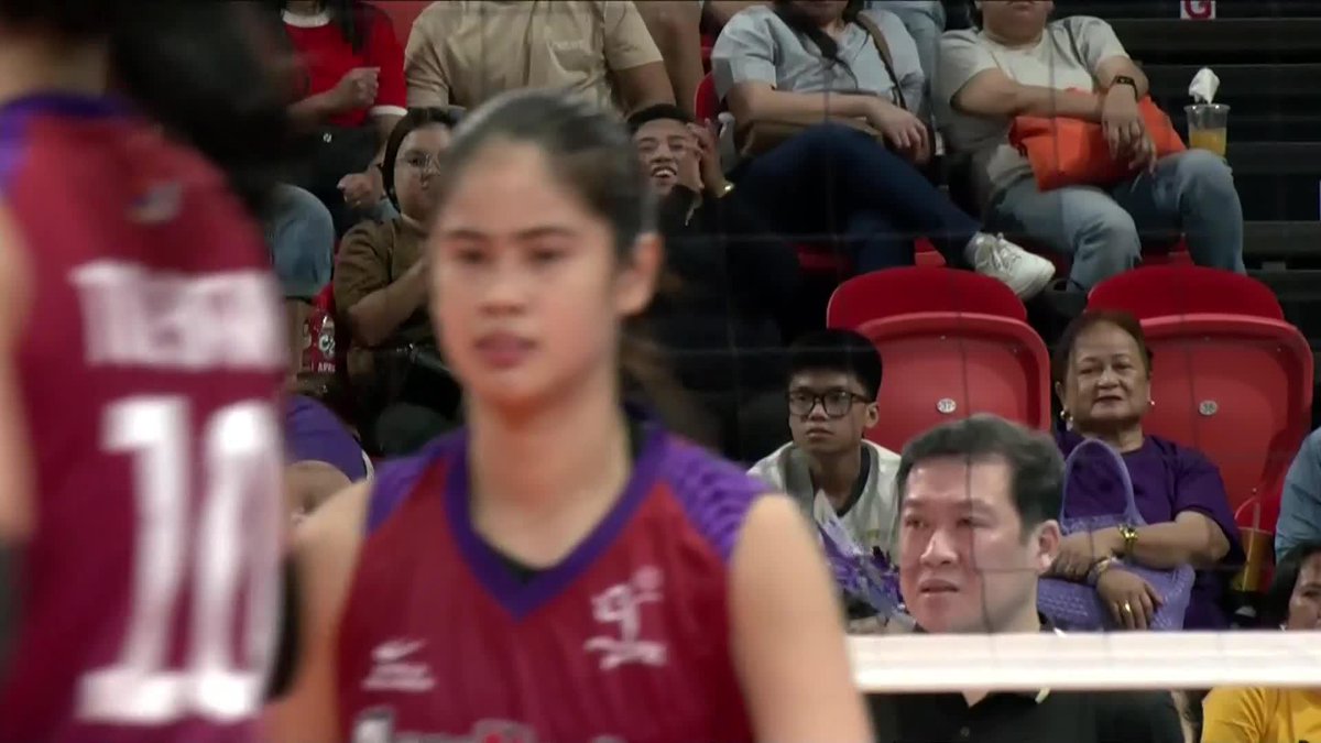 WELCOME BACK, BOSS D 🤗 Choco Mucho’s Deanna Wong showcases her all-around game, guiding the Flying Titans to a comeback victory in Set 3 against the ZUS Coffee Thunderbelles in the 2024-25 PVL All-Filipino Conference! #PVL2025 #TheHeartofVolleyball #OneSports