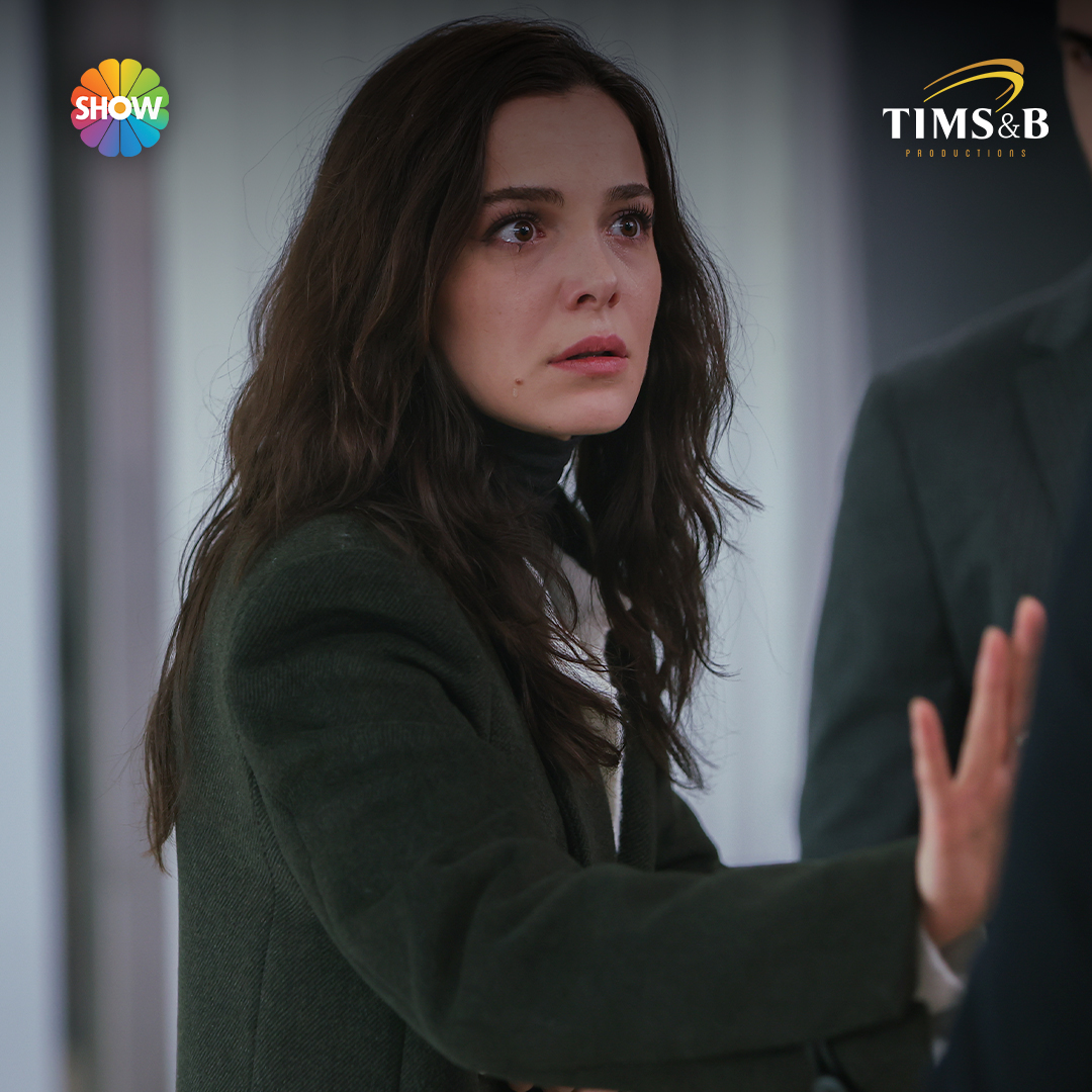 Melek ve Cihan birbirlerinden vazgeçemiyor. ❤️🩹 #CihMel #SiyahKalp yeni bölümüyle Perşembe 20.00’de @showtv’de 🖤 @timsandb