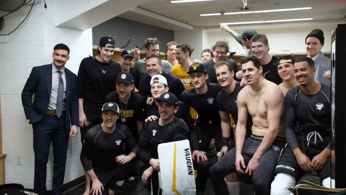 Goal ✔️ Assist ✔️ 40 saves ✔️ Read more about Alex Nedeljkovic's historic night: