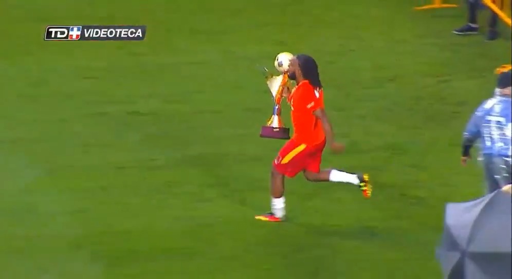 Herediano despedazando a Saprissa de la mano del "Mambo" y Jairo Arrieta. Repasamos los 30 títulos del "Team" en Videoteca