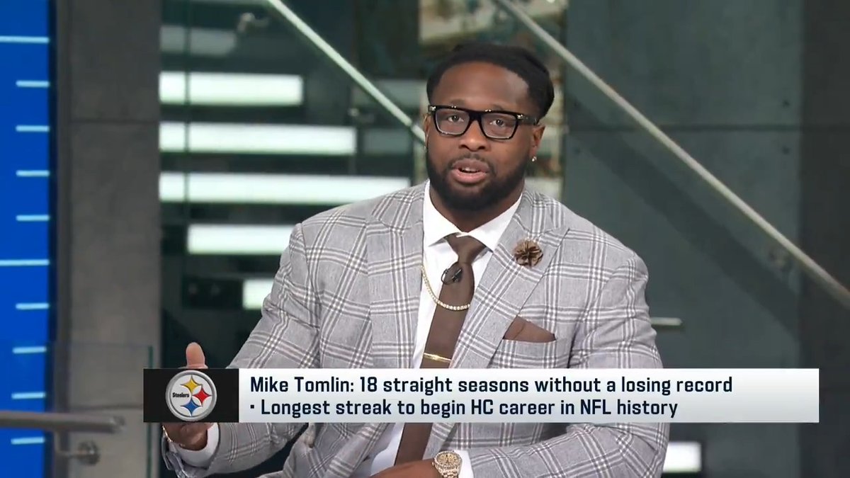 .Gerald McCoy wants to see Jerry Jones trade for Mike Tomlin.