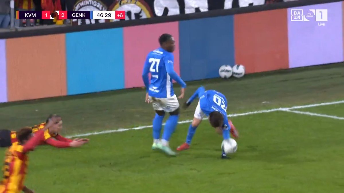 📺 | Moest KV Mechelen hier volgens jou een penalty krijgen? 🤔 #KVMGNK