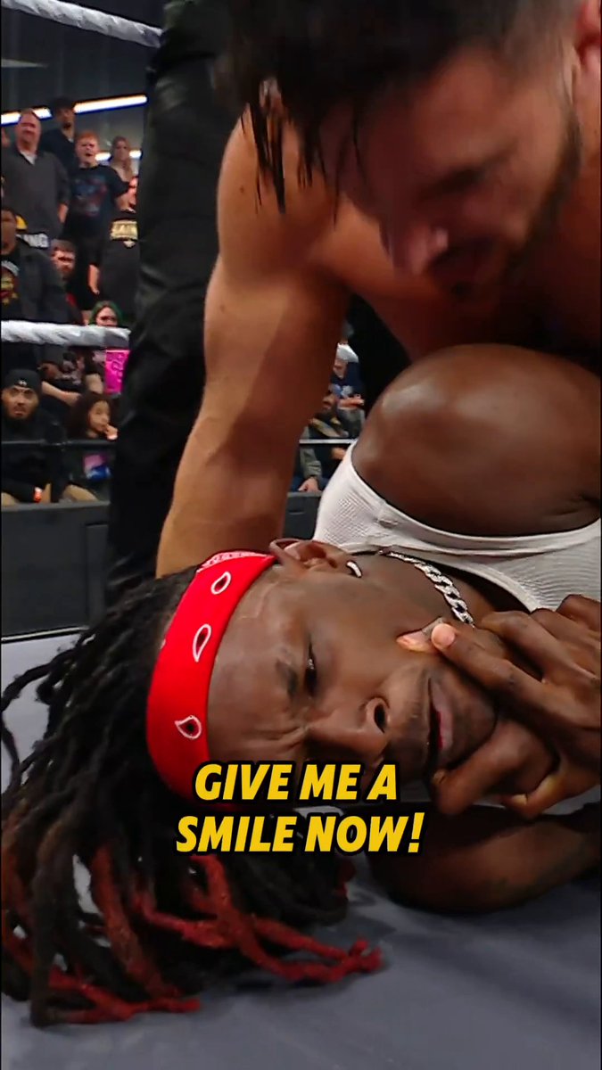 "Give me a smile now!" “All Ego” Ethan Page crossed the line here 😡 #WWENXT