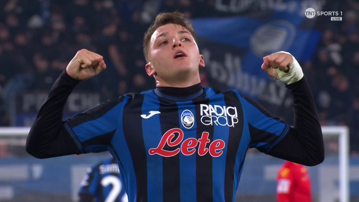 Wonderful give and go football from Atalanta, Mateo Retegui hammers the home side ahead against the league leaders 💫 📺 TNT Sports & discovery+ UK