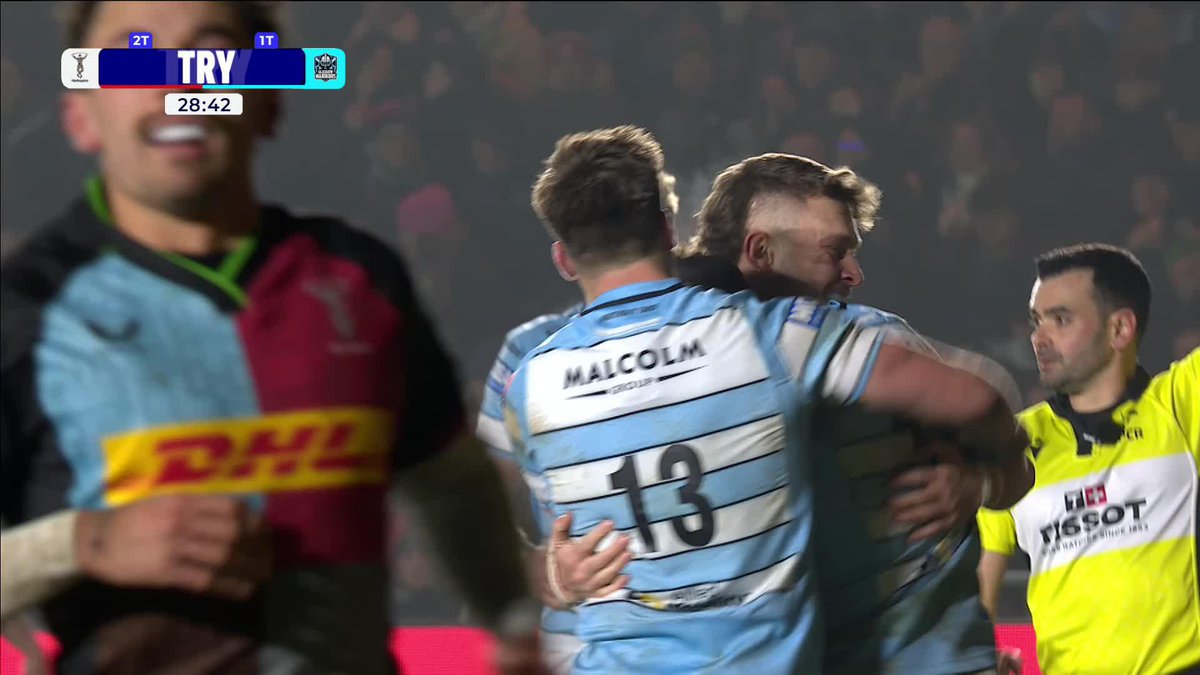 "This is a superb try at The Stoop!" 🎙️ A thing of beauty by the Glasgow Warriors players to reduce their side's deficit ⚔️🔥 #InvestecChampionsCup