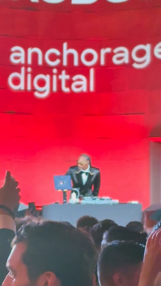 The vibe has shifted. The President launched a memecoin. Snoop Dog is singing Journey. Crypto will be made in America. AI will be made in America. Don’t stop believin