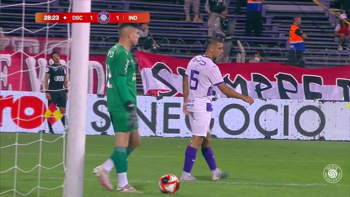 ¡Atención a la jugada de Viacava desde el fondo de Defensor Sporting! 🏆 Serie Río de la Plata | #Serie2025 📺 ESPN Premium | Suscribite al Pack Fútbol en 📺 #DisneyPlus Premium
