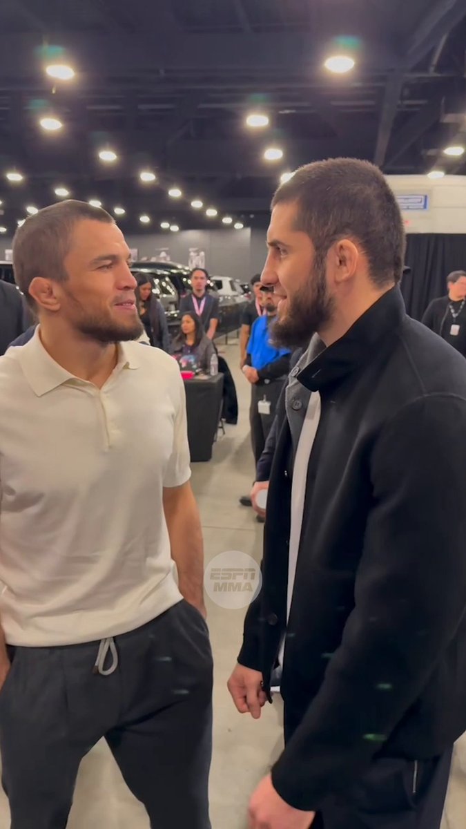 Islam and Umar looking relaxed ahead of their title fights at #UFC311 💪