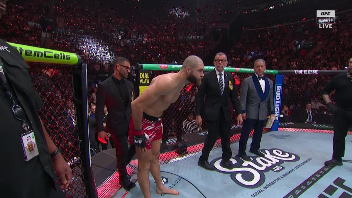 THE STAREDOWN BETWEEN PROCHAZKA AND HILL 👀 #UFC311