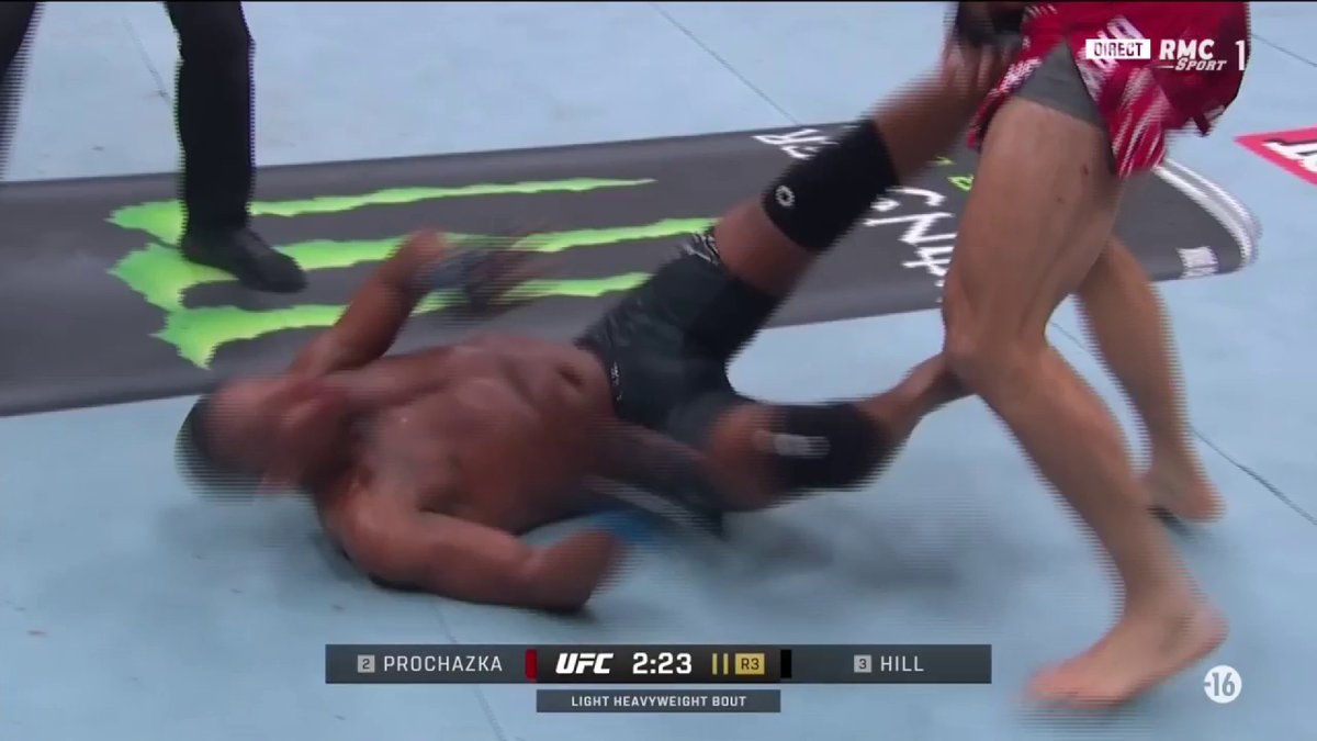 🚨🚨🚨 JIRI PROCHAZKA CONTRE SALEMENT JAMAHAL HILL ET LE FINIT EN GROUND AND POUND AU 3EME ROUNDS 💥 JIRI PROCHAZKA 2.0 #UFC311