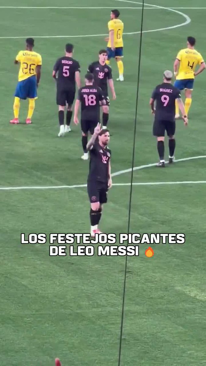 ¡#MESSI ARRANCÓ MÁS QUE PICANTE SU AÑO! 🔥 El argentino marcó el primer tanto de Inter Miami ante el América de México y metió dos festejos: 🔟 Mostró la 10 de cara a la gente ⭐⭐⭐ Recordó los 3 títulos mundiales de Argentina