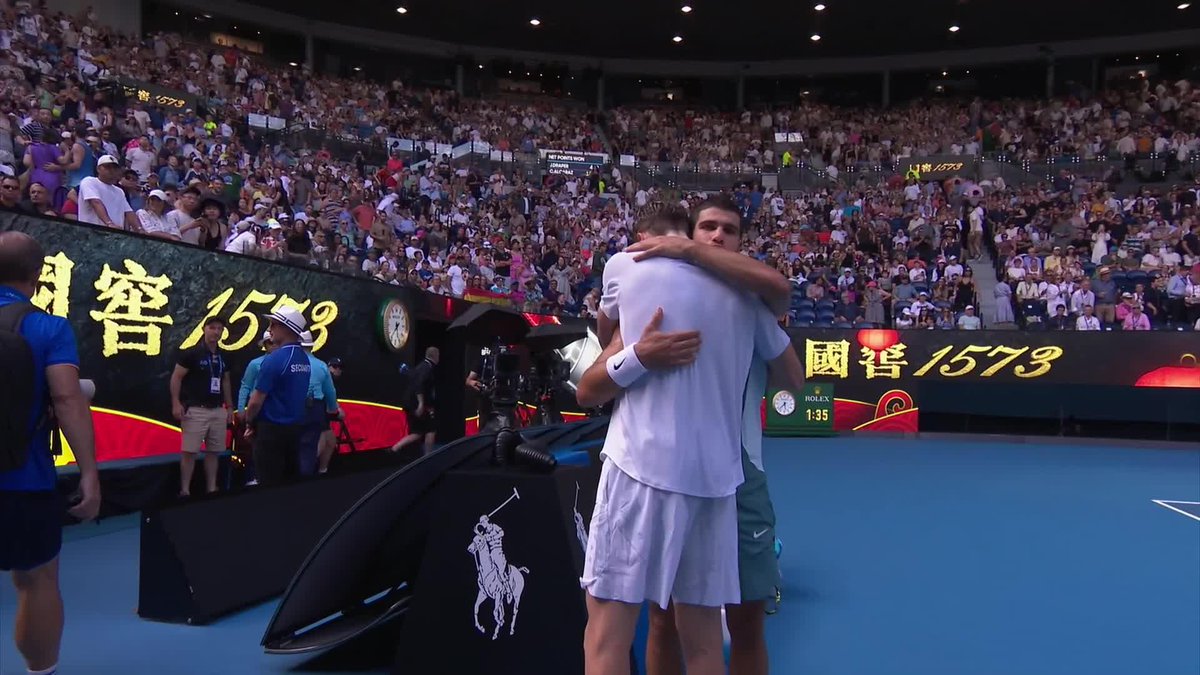 Sights we never want to see 💔 Jack Draper is forced to retire against Carlos Alcaraz. Wishing you a quick recovery and see you soon, Jack 💙 #AusOpen • #AO2025