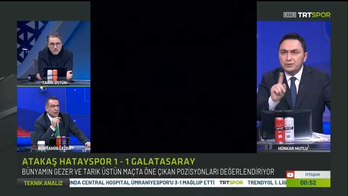 "BARIŞ ALPER'İN ATTIĞI VE OFSAYT NEDENİYLE İPTAL EDİLEN GOL, AÇIKLANMAYA MUHTAÇ!" Bünyamin Gezer: "Bu görüntü açıklanmaya muhtaçtır! Bu görüntüde tutarlılık yok. Bugüne kadar tutarlılık vardı görüntülerde, bu görüntüde tutarlılık yok. Vuruş anıyla iki resim arasında farklılık var. Ben tatmin olmadım."
