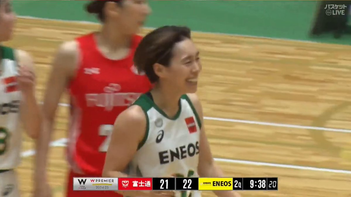 #宮崎早織 ボールを持つと中に切り込みエンドワン その直後には3Pシュートを沈め連続得点 一気に6点をもぎ取る✨ #富士通 🆚 #ENEOS #大樹生命 #Wリーグ 第10週｜GAME2 見逃し視聴はこちら👇 #バスケットLIVE 配信中📡 #みようよWリーグ W LEAGUE（Wリーグ） ENEOSサンフラワーズ🌻ENEOS Sunflowers【公式】